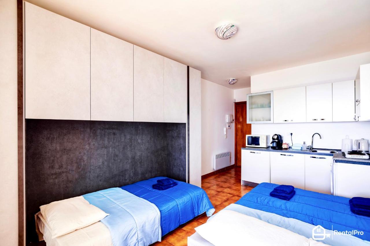 Appartement Free Parking-Sea View, With Pool & Garden à San Remo Extérieur photo